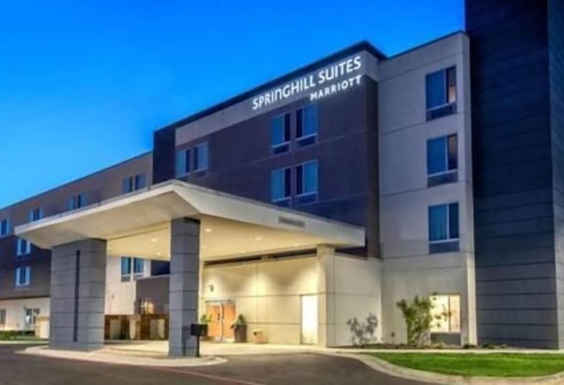 فندق Springhill Suites By Marriott Detroit Dearborn