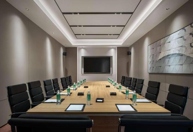 Отель Wyndham Grand Zhaoqing Downtown