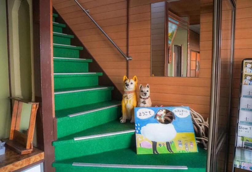 ペンション ゲストハウス＆カフェバー　エストアール