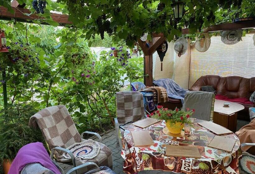 膳宿费 Penzión U Aďky