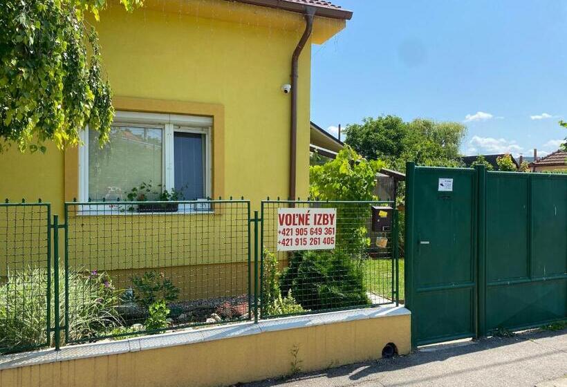 膳宿费 Penzión U Aďky