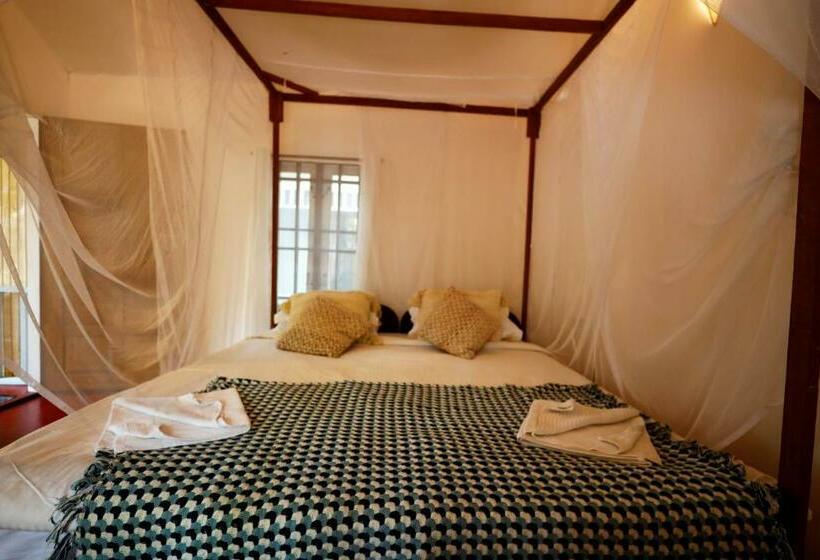 אתר נופש Temple Garden Seaside Cottages