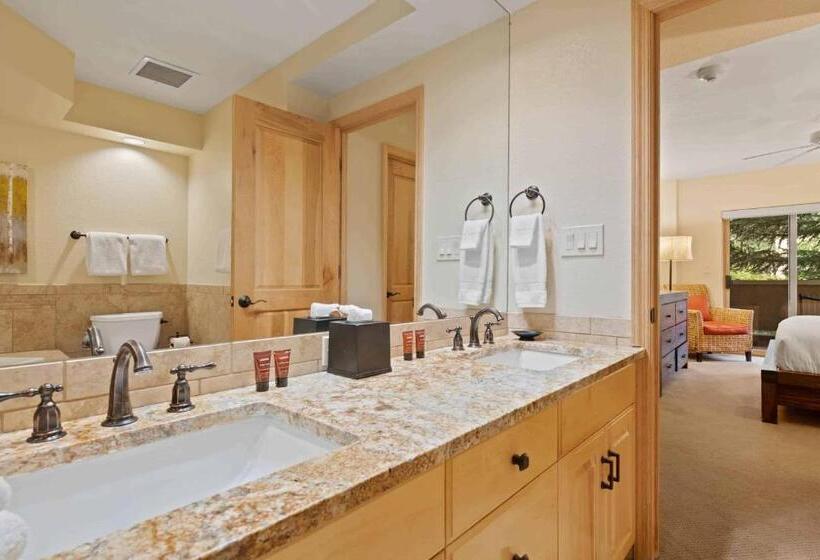 St James Place By East West Hospitality