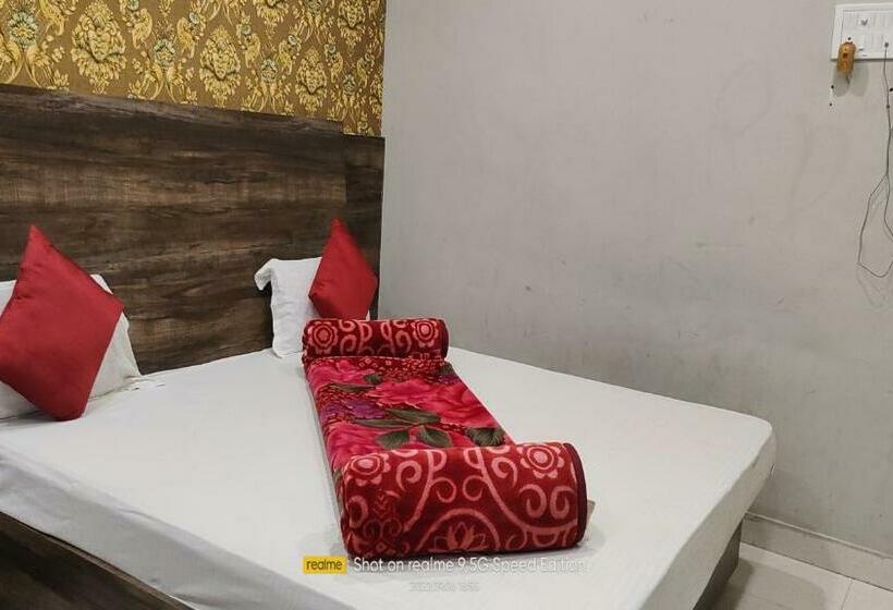 Staymaker Hotel Shanti Niketan