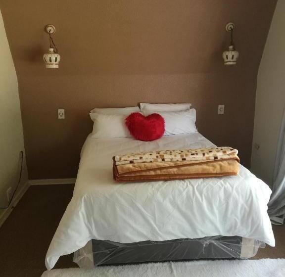 مبيت وإفطار Home Away From Home