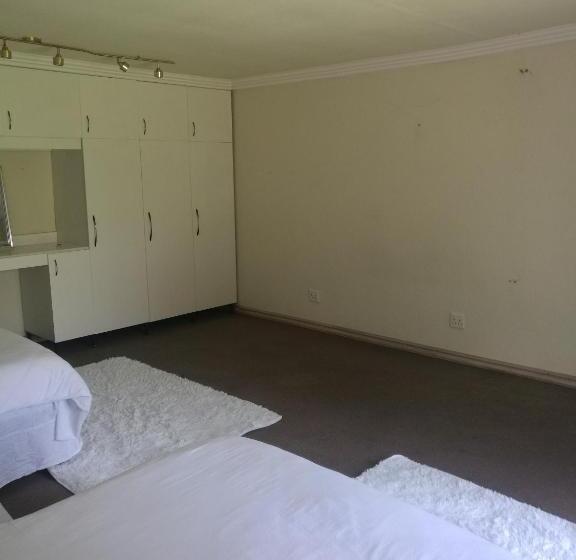 مبيت وإفطار Home Away From Home