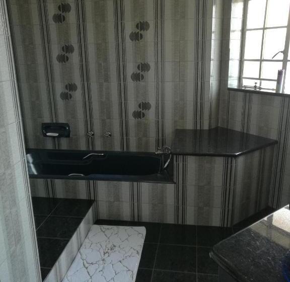 مبيت وإفطار Home Away From Home