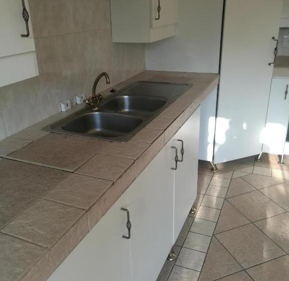 مبيت وإفطار Home Away From Home