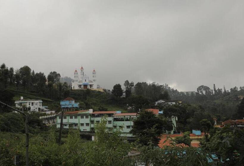 住宿加早餐  Nilgiris Inn By Lexstays Kotagiri, Ooty