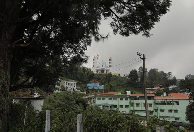 住宿加早餐  Nilgiris Inn By Lexstays Kotagiri, Ooty