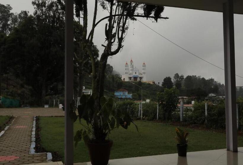 민박 Nilgiris Inn By Lexstays Kotagiri, Ooty