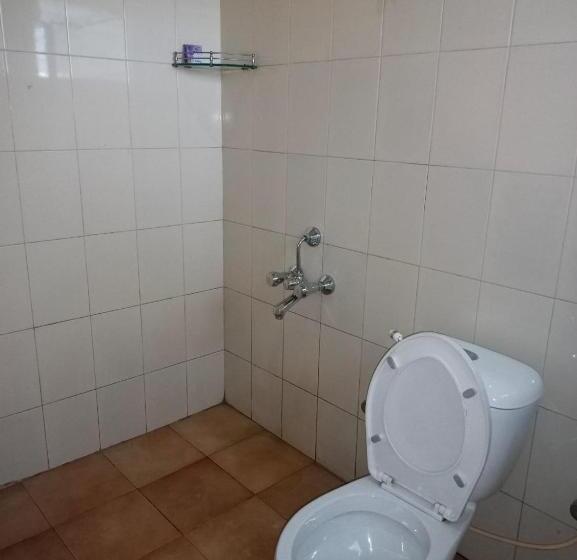 住宿加早餐  Nilgiris Inn By Lexstays Kotagiri, Ooty