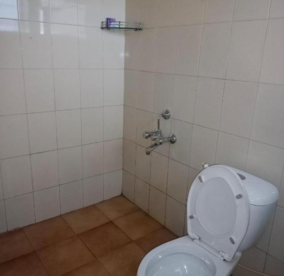 住宿加早餐  Nilgiris Inn By Lexstays Kotagiri, Ooty