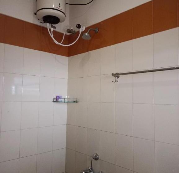 住宿加早餐  Nilgiris Inn By Lexstays Kotagiri, Ooty