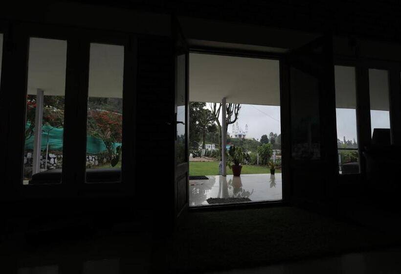 住宿加早餐  Nilgiris Inn By Lexstays Kotagiri, Ooty