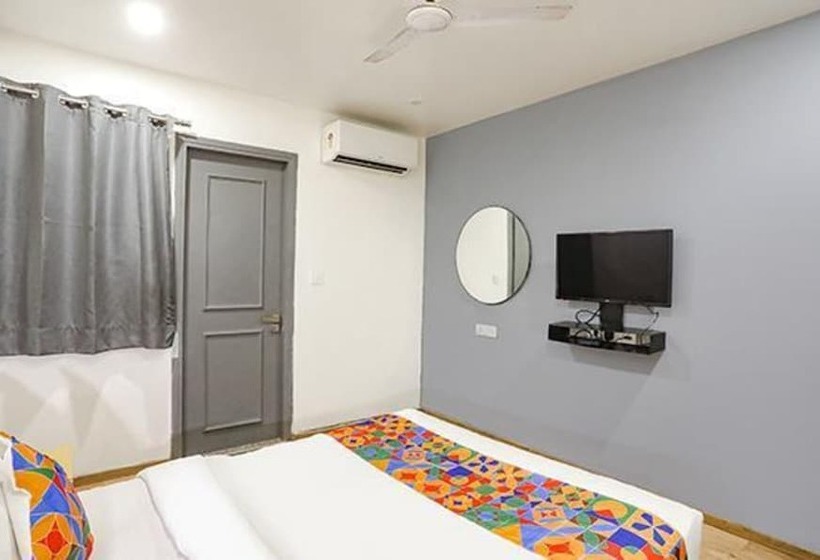 Fabhotel The Vaishali Dakshini Pitampura