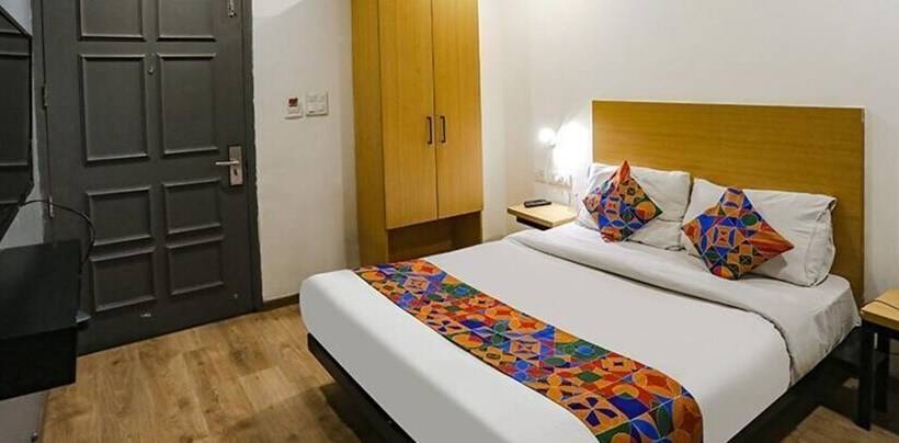 Fabhotel The Vaishali Dakshini Pitampura