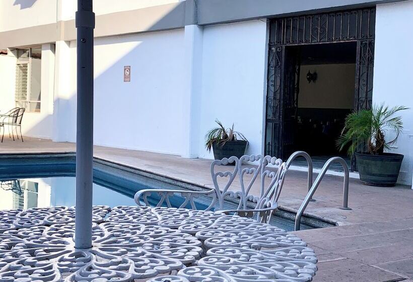 호텔 Bedd Express Querétaro