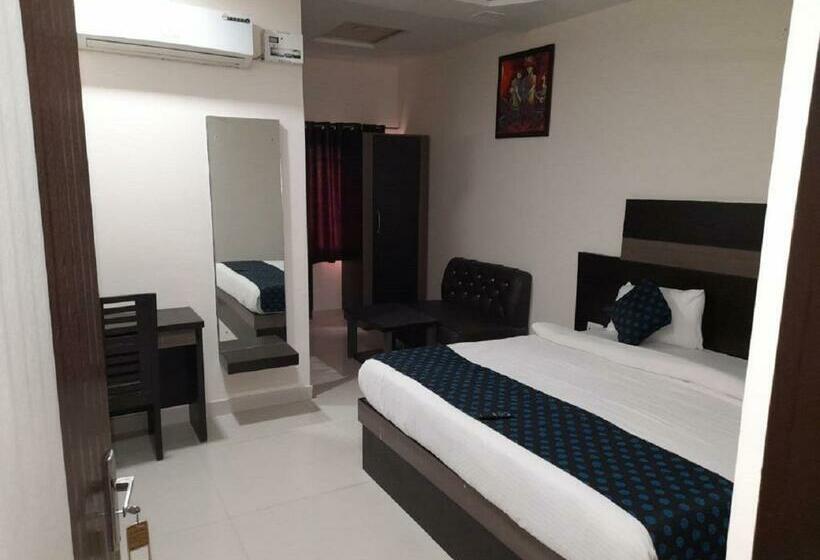 ホテル Gayatri Residency, Agra