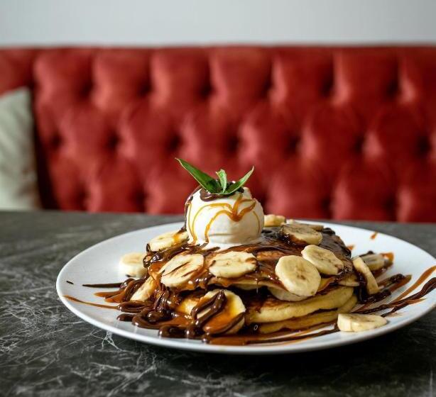 Отель Madama Residence