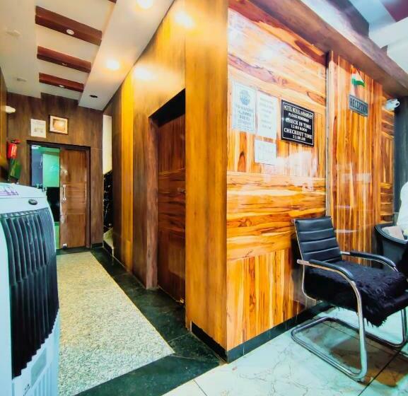 酒店 Royal Aanandham By Wb Inn