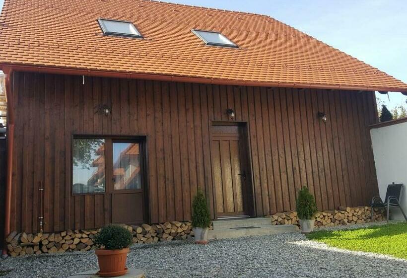 膳宿费 Casa Sura Sasilor