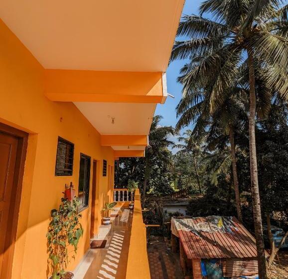 פנסיון Hare Krishna