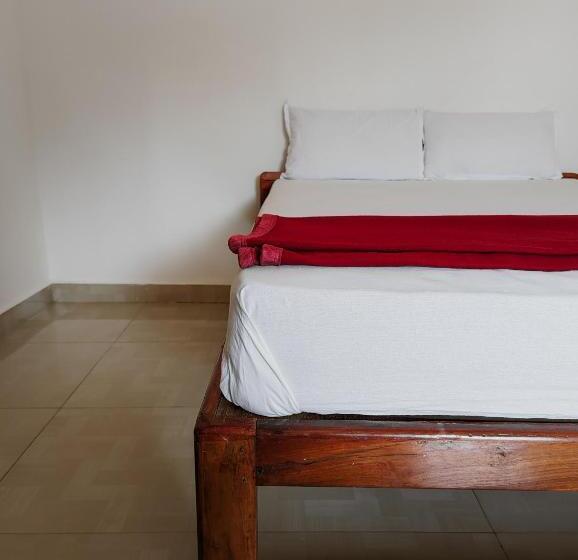 פנסיון Hare Krishna