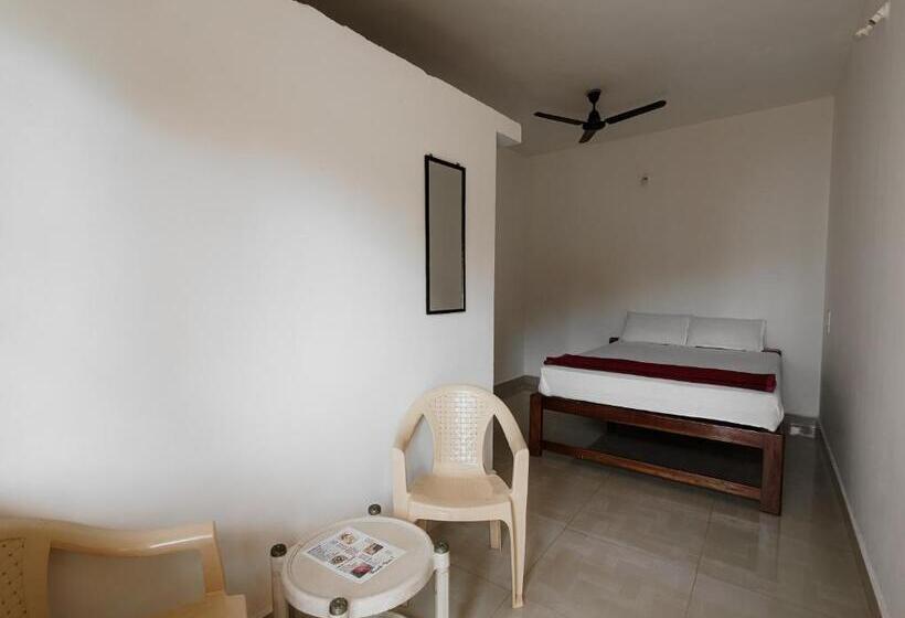 פנסיון Hare Krishna