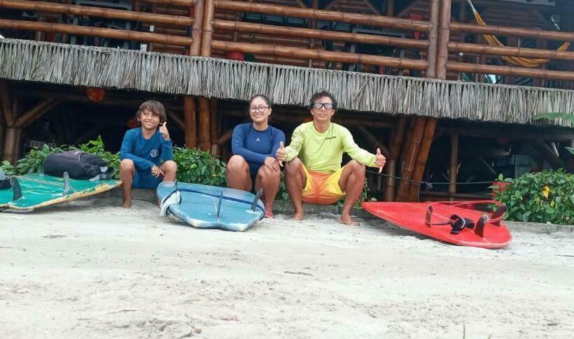 פנסיון Oceansurf Hosteria