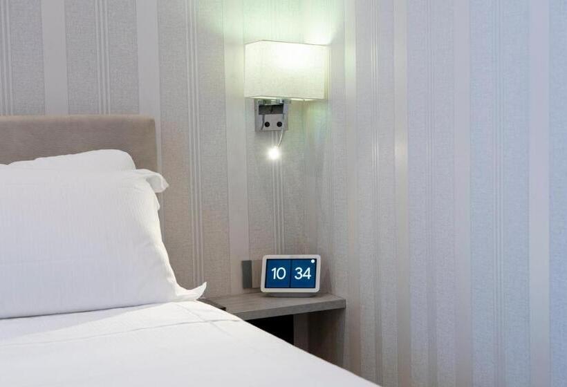 پانسیون Varese Suites