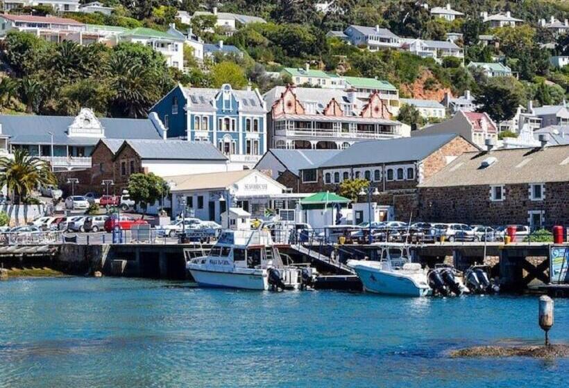 Boulders Blue Bed And Breakfast