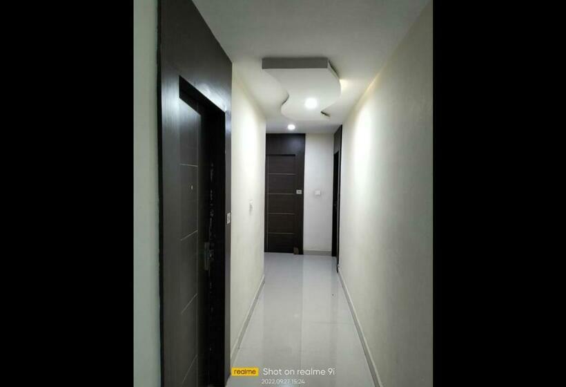 Green Leaf Hotel By Wb Inn