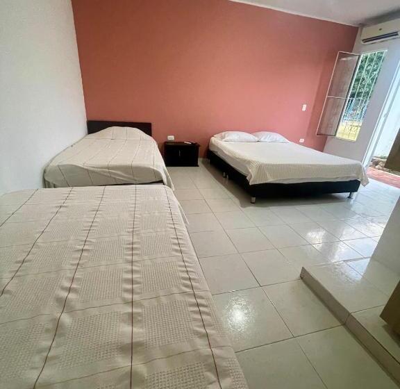 ホテル Campestre Toro Loco