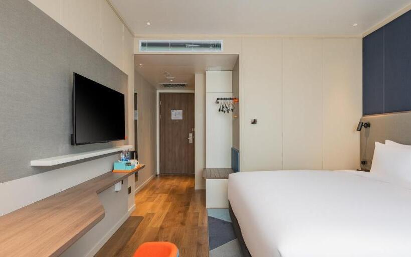 Отель Holiday Inn Express Taiyuan High Tech Zone, An Ihg