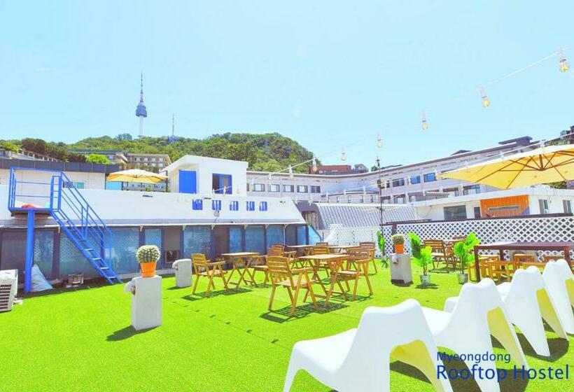 Hotel Oyo Rooftop Hostel