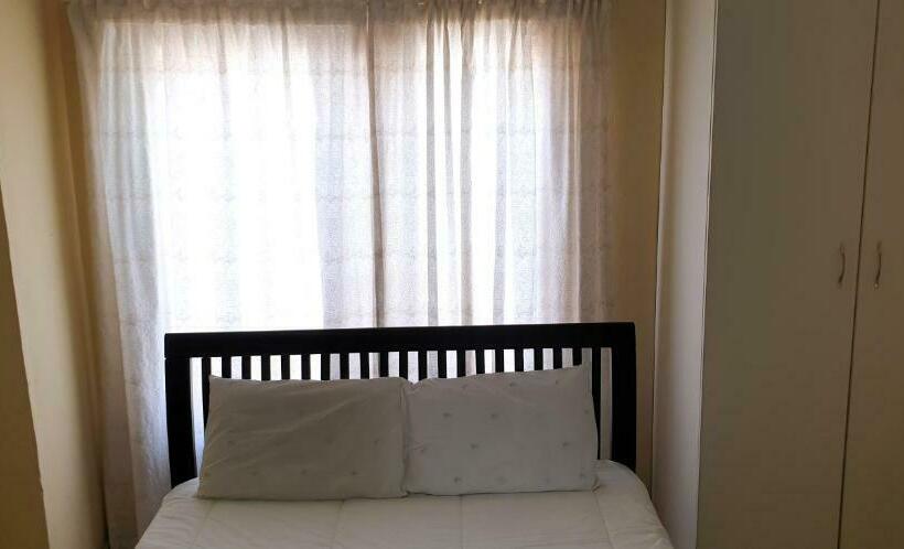 Пансион Borokoroko Guest House