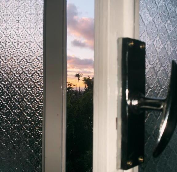 پانسیون El Moja Surfhouse