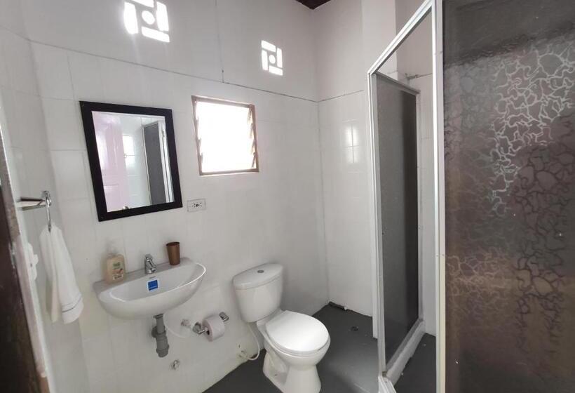 بنسيون Hostal Colors