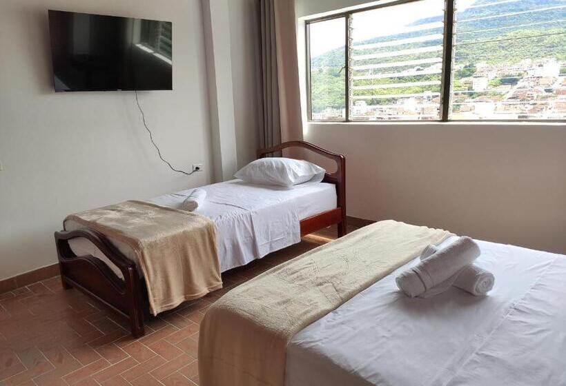 پانسیون Hostal Colors