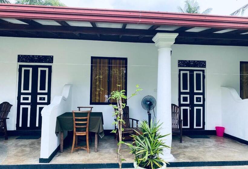 Пансион Nature Villa Unawatuna