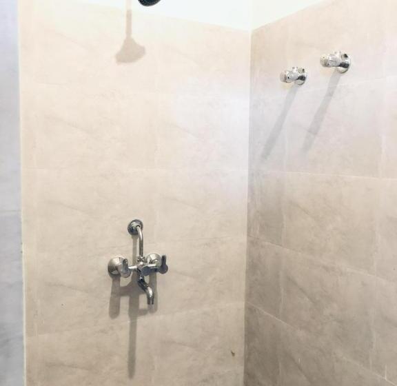 פנסיון Sherpas Enclave