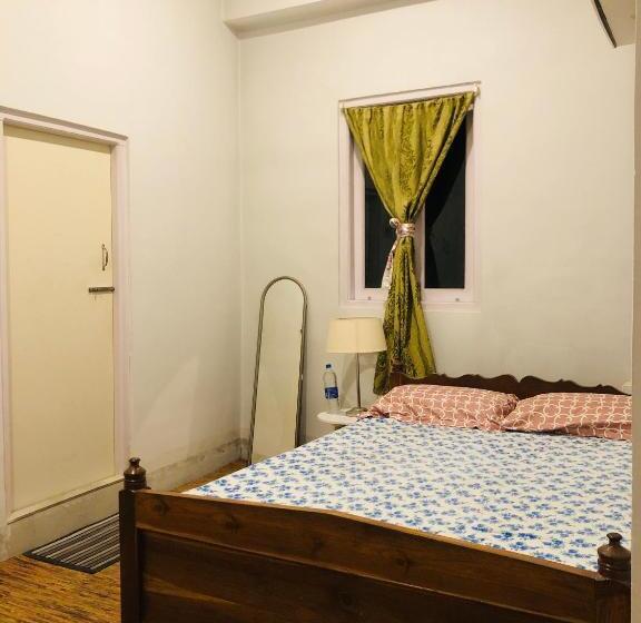 פנסיון Sherpas Enclave