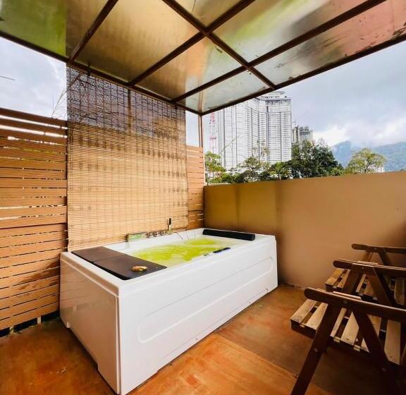 منتجع Kireina Genting Villa