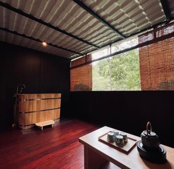 منتجع Kireina Genting Villa