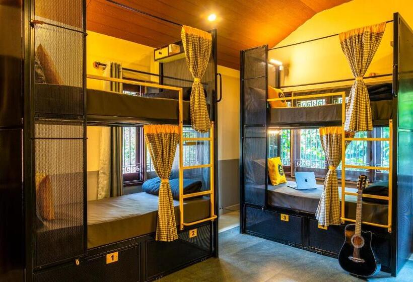 The Hosteller Chikmagalur