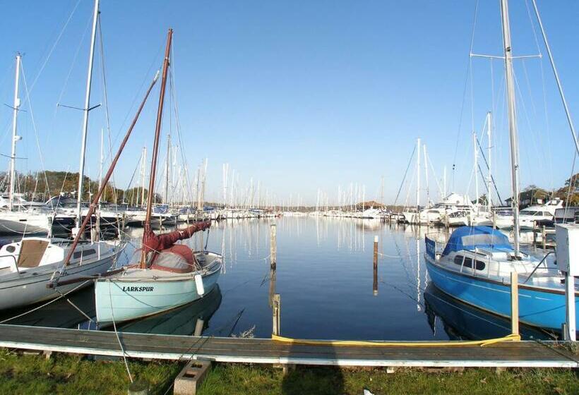 فندق صغير Deluxe King Room Gastro Pub In West Wittering