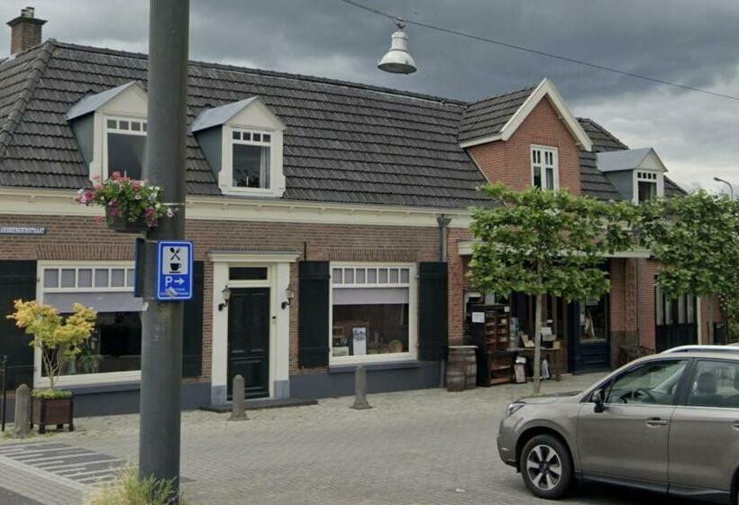 ベッドアンドブレックファースト Beneden Langs