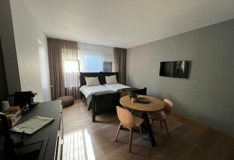 ベッドアンドブレックファースト Beneden Langs