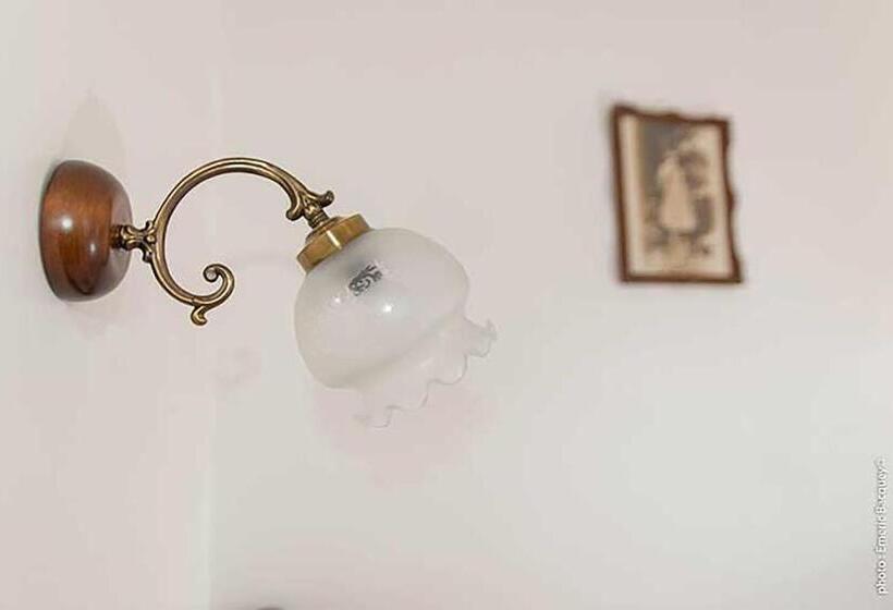 مبيت وإفطار Maison Au Loup   Superbe Ancien Hotel Particulier Du Xvie Siècle Au Cœur De La Vieille Ville Du Puy